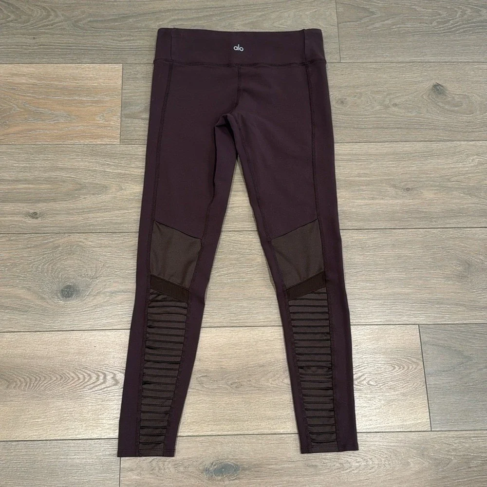 ALO YOGA Mink Brown Mid Rise Moto Active Workout Studio Barre Gym Leggings Sz M‎